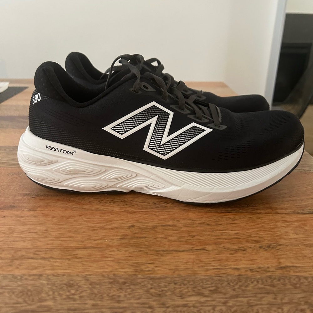 New Balance Black and White Athletic Shoes with Cushioned Midsole